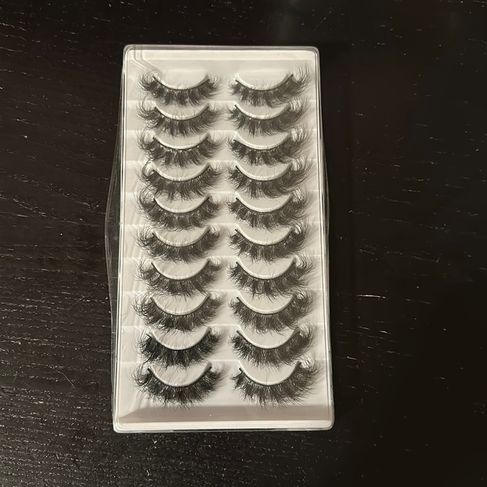 10 pair false lashes
